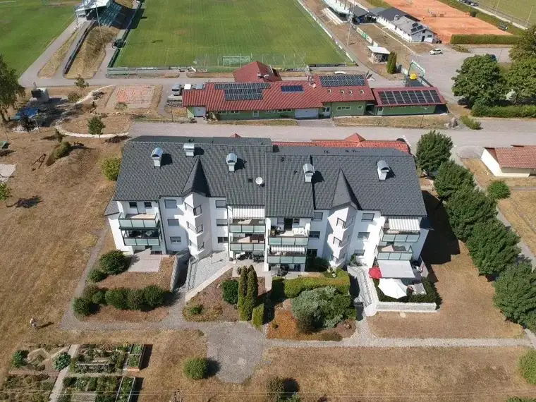Moderne 3-Zimmer-Eigentumswohnung mit Balkon und Garage