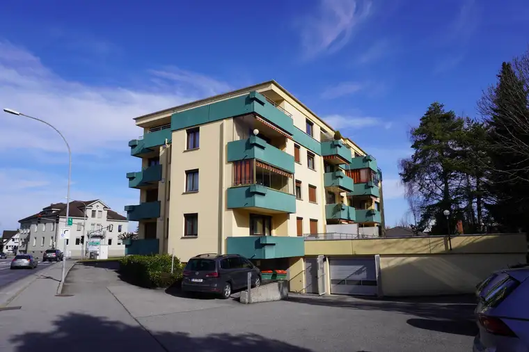 Geräumige 4 Zimmerwohnung im Herzen von Höchst 