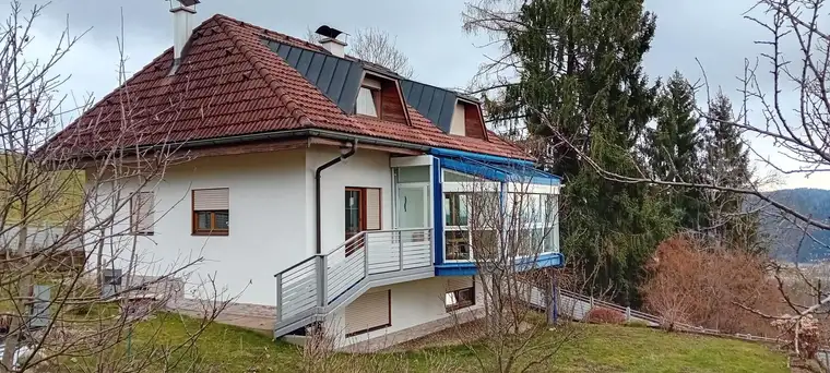 Gepflegtes Haus mit Wintergarten in idyllischer unverbaubarer Lage 