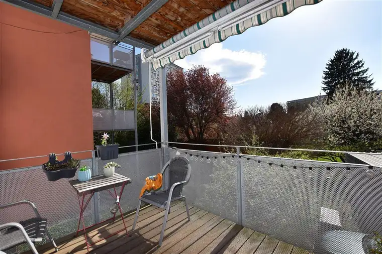 Wohnen beim Stadion Liebenau mit perfekter Anbindung und ruhigem Sonnenbalkon