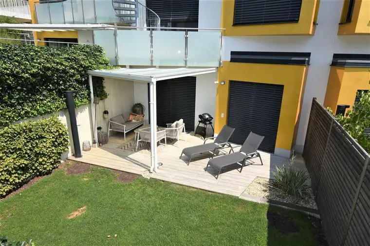 Stylische 2 Doppelwohnungen mit Gärten, 2-facher Ausstattung, auch ideal für Airbnb &amp; Studentenwohnungen