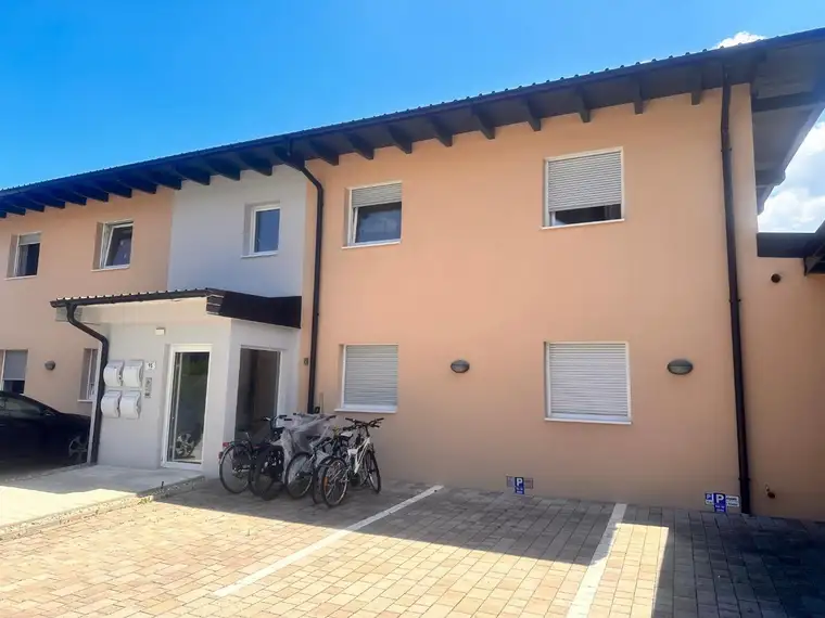 Moderne Wohnung in ruhiger Lage 