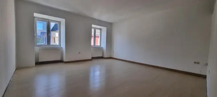 Wohnung zu verkaufen - wohnen im Zentrum !