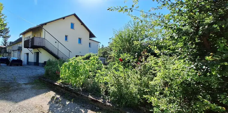 Mehrfamilienhaus mit 4 Wohneinheiten auf 481,80 m² Wohnfläche mit Ausbau- und Erweiterungspotenzial !