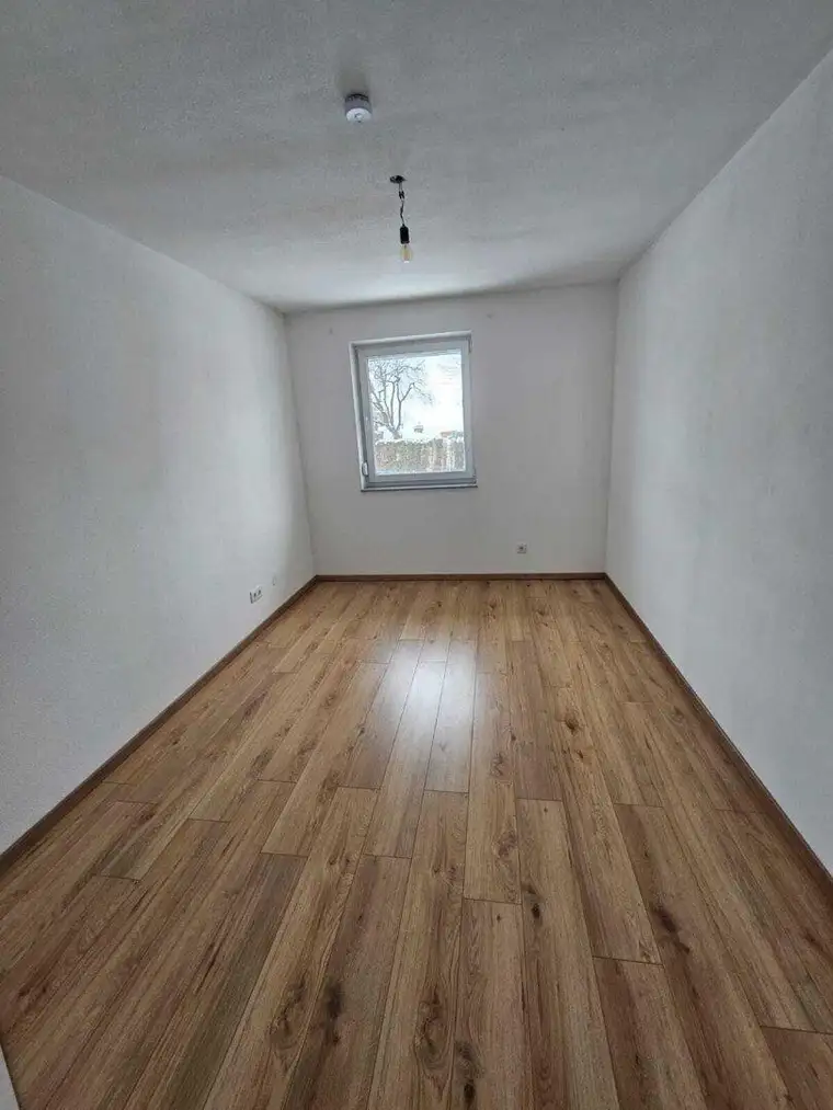 3-Zimmer-Mietwohnung mit Garten in ruhiger Siedlungslage in Moosbach ‍ ‍ ‍ 
