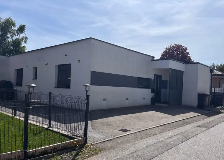 Attraktiver Doppelhausbungalow in Mattighofen 