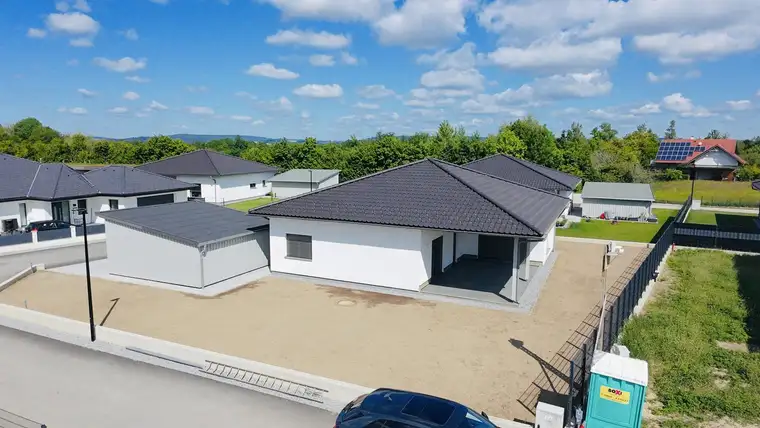 Neues Zuhause in Mühlheim am Inn: 4 Zimmer, Garten, Terrasse – Ihr Erstbezug!