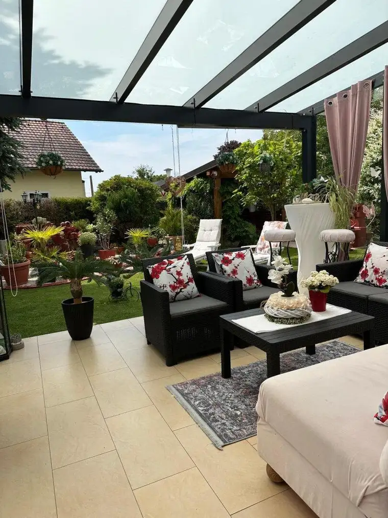  Bezauberndes Einfamilienhaus mit Gartenidylle