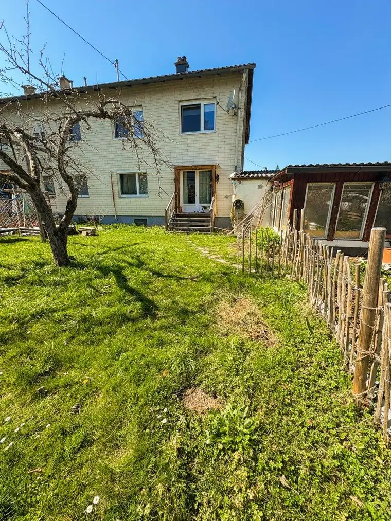 WILHERING - Renovierte 3-Zimmer Wohnung mit sehr großem Gartenanteil und vielen Extras!