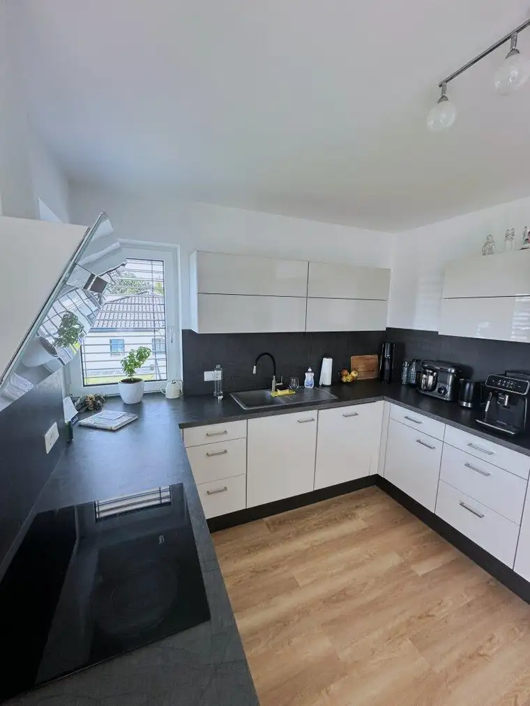 Moderne 3-Zimmer-Wohnung in St. Martin: Balkon und zwei Stellplätze!