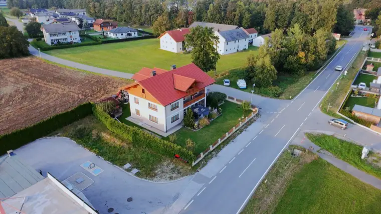 Traumhaftes Mehrfamilienhaus in Mauerkirchen - Ihr neues Zuhause wartet!