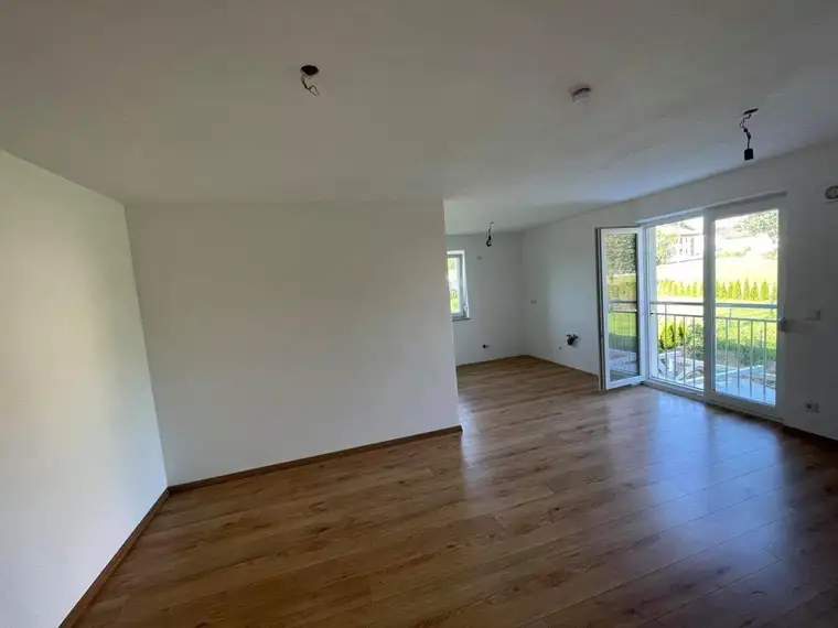 3-Zimmer-Wohnung mit Garten &amp; 2 Stellplätzen in Moosbach ‍ ‍ ‍ 