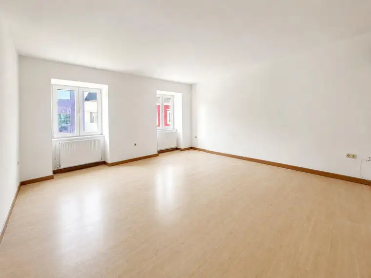 Charmante 2-Zi-Wohnung in Peuerbach, ca. 65m², renovierungsbedürftig, € 69.000,-