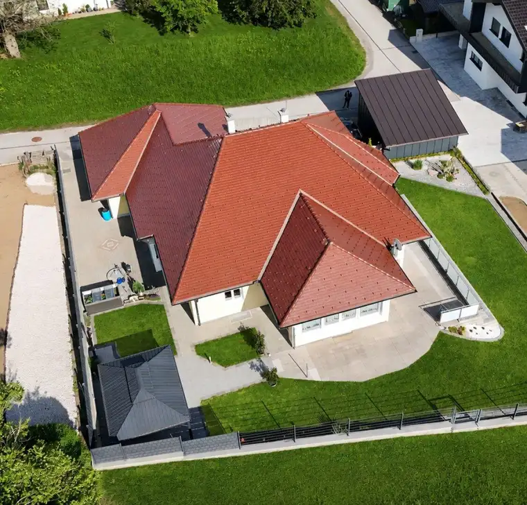  Gepflegter Bungalow in traumhafter Lage – Wohnen mit Komfort &amp; Weitblick 