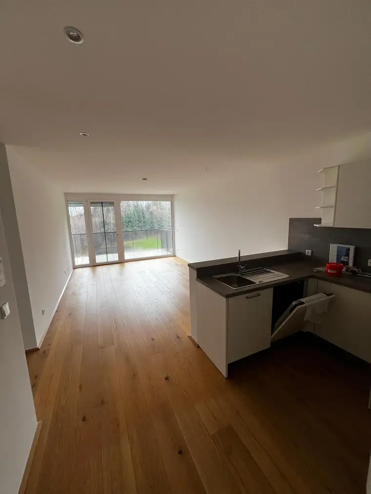 Neuwertige 2-Zimmer Wohnung mit Terrasse in Traumlage - perfekt für Anleger
