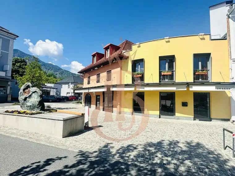 Charmantes Stadthaus mit 3 Wohneinheiten &amp; 1 Geschäftsfläche