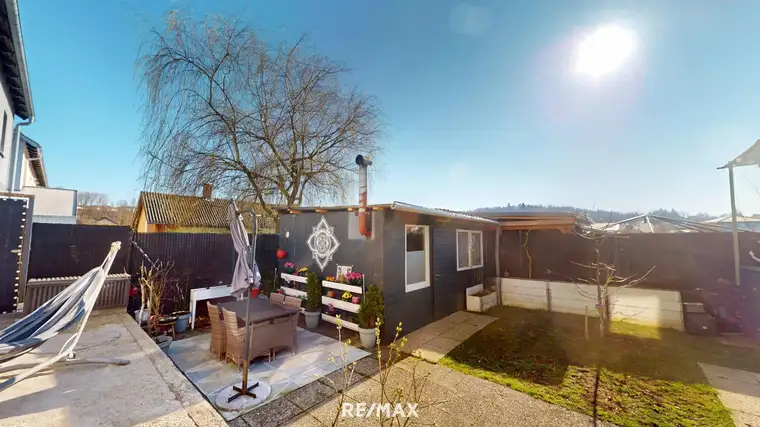 Exklusive Gartenwohnung in ruhiger Lage mit Carport!