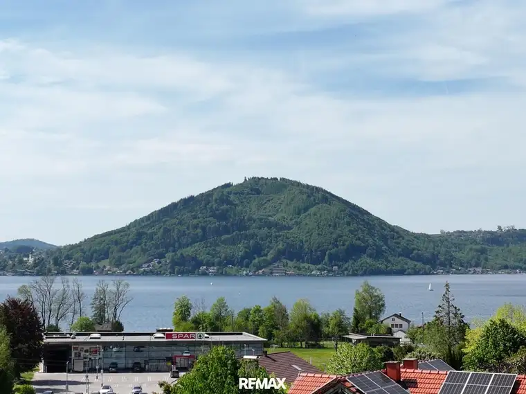 Anwesen mit Atterseeblick
