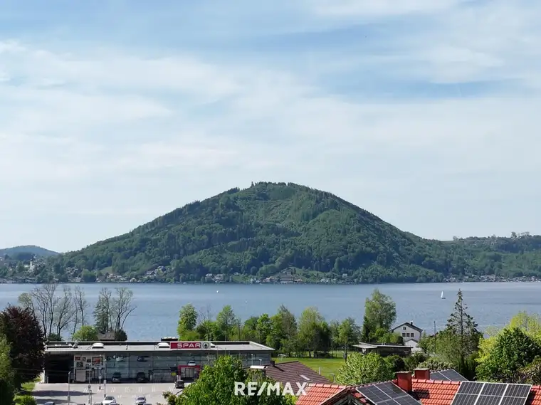 Anwesen mit Atterseeblick