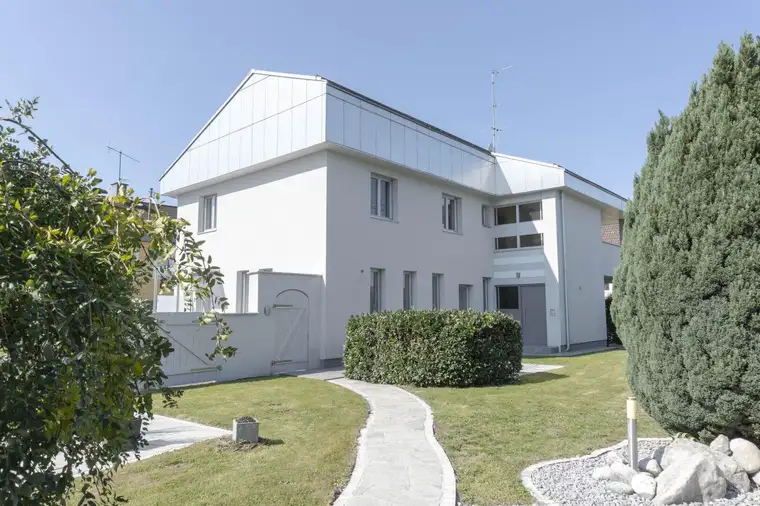Wohnhaus mit 2 Einheiten &amp; Studio in Sattledt zu verkaufen!