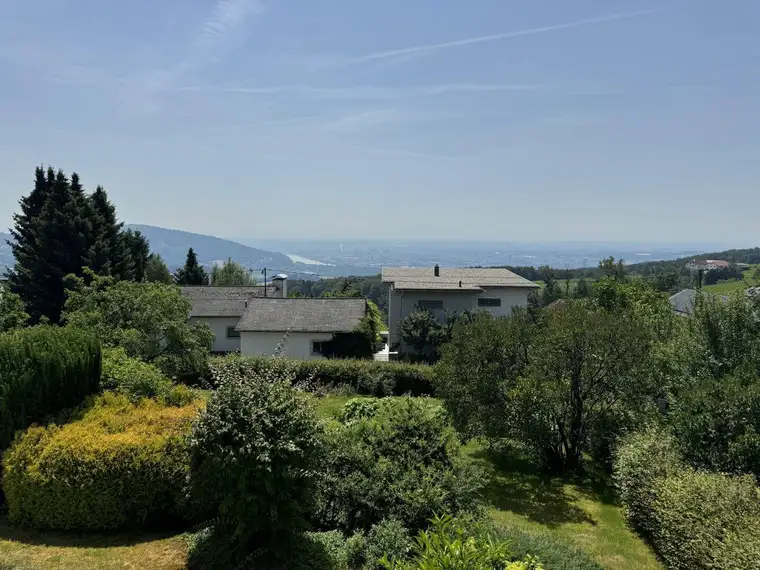 Traumliegenschaft mit Blick über Linz