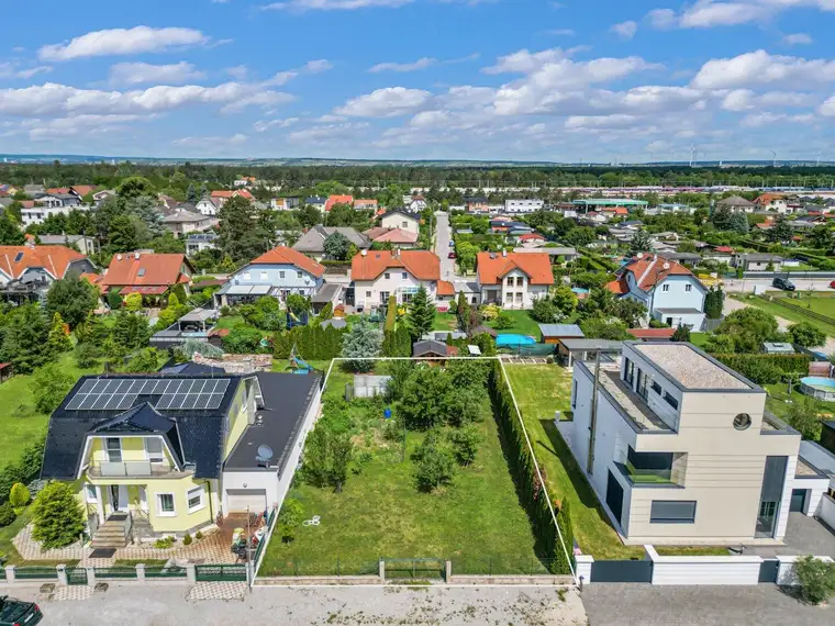 Ruhelage Grundstück in Strasshof: Ideal für Einfamilienhäuser und Bauträger