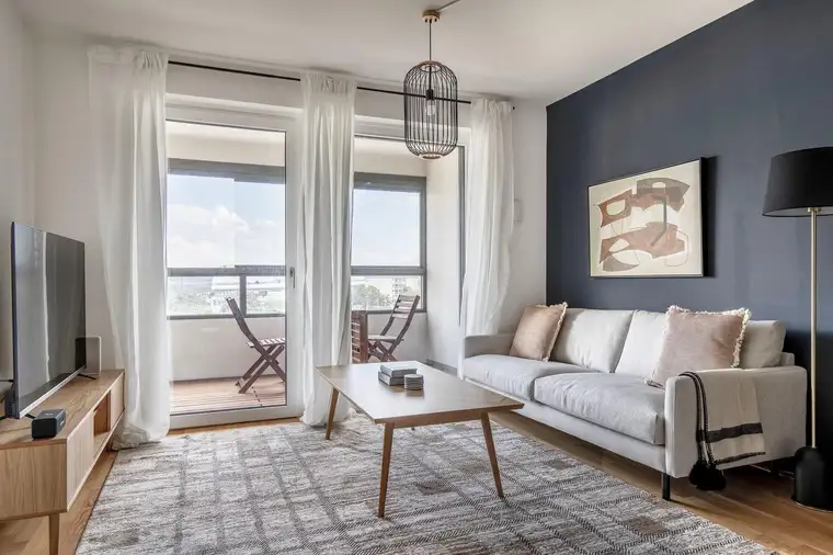 Trienna-Living, 2 Zi-Wohnung mit Balkon, Fitness, Sauna; Neubau top Saniert, top Verkehrsanbindung (VIE309)