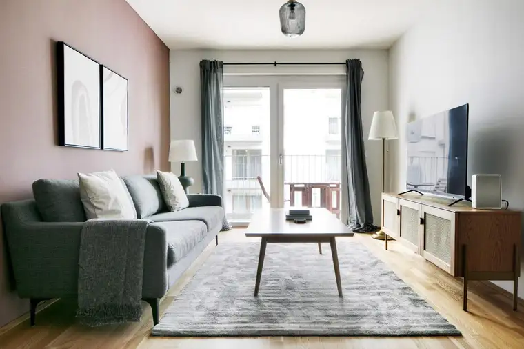 Neubau mit Stil! 3 Zimmer mit Balkon und hipper Wohnküche! Sowie Parkett, Badewanne und Ausblick (VIE240)