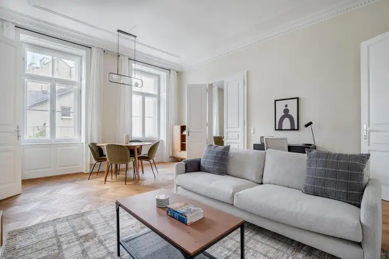 Luxuriöse 3 Zi Wohnung im Zentrum Wiens, 2 Badezimmer, Aufzug, Keller, Restaurants/Bars in der Nähe (VIE310)