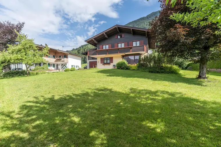 Wohnhaus mit Potenzial in Sonnenlage