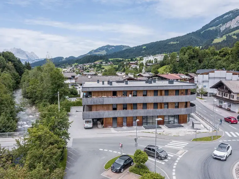 Georg Feller, Feller Immobilien GmbH