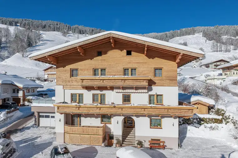 Georg Feller, Feller Immobilien GmbH