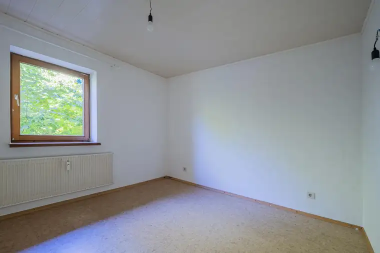 Geräumige 2-Zimmer-Wohnung mit Garcionerre