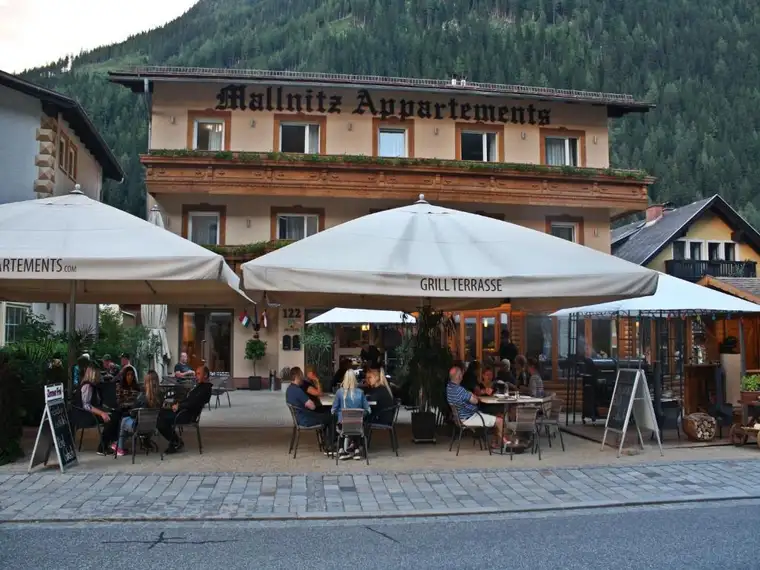 Renoviertes Hotel mit 15 Zimmern in Mallnitz