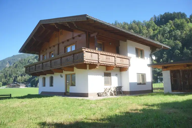 Großes Landhaus in wunderschöner Lage