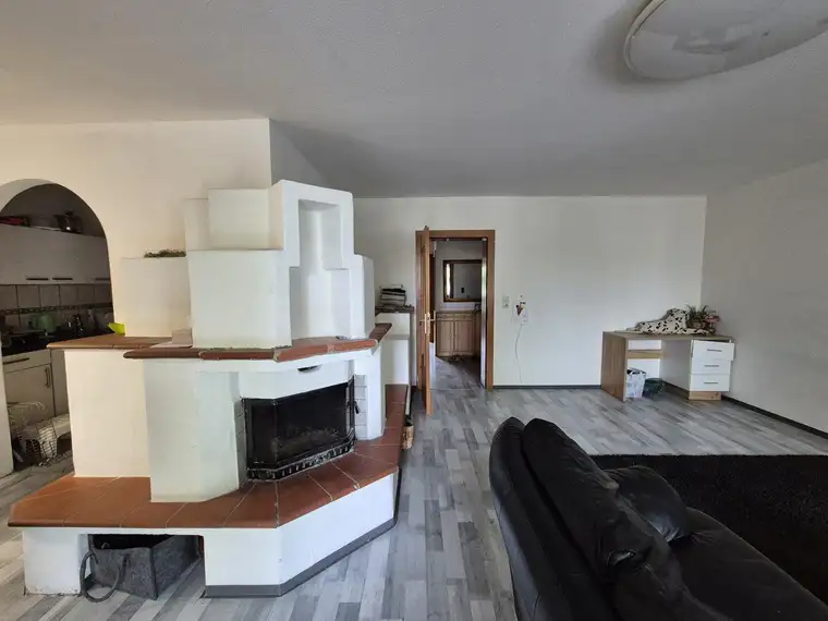 Zentrumsnahe leistbare 4 Zimmerwohnung mit Balkon und Tiefgarage