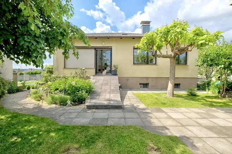 Gemühtliches Einfamilienhaus mit großem Garten in Deutschkreutz – Wohnen im Herzen des Blaufränkischlands - Ideal für Autoliebhaber u Bastler