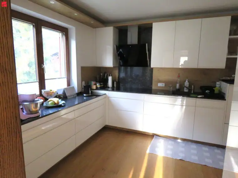 Mehrgenerationen Haus mit traumhaftem Panoramablick!