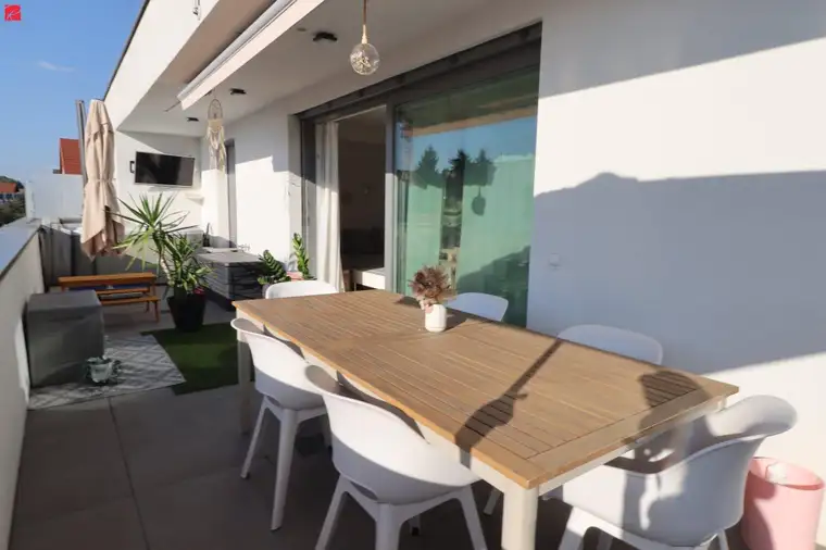 Moderner Wohntraum mit sonniger Terrasse
