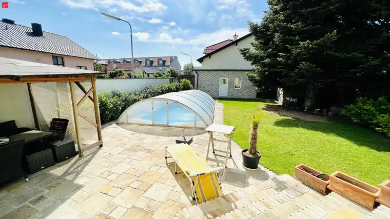Beeindruckende Familienoase inkl. Pool und Garten!