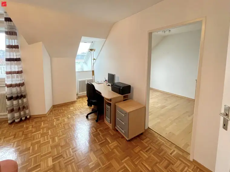 Lichtdurchflutete 3-Zimmer-Wohnung inkl. TG