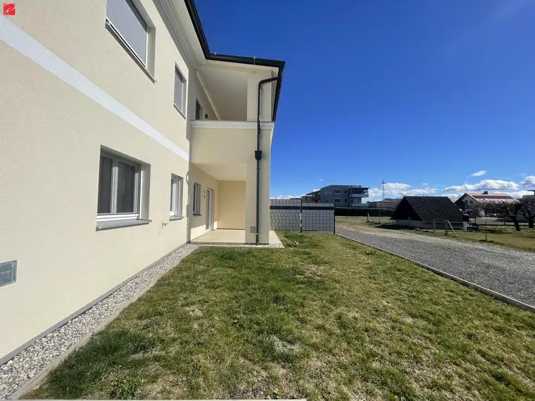 Moderne Gartenwohnung mit überdachter Terrasse