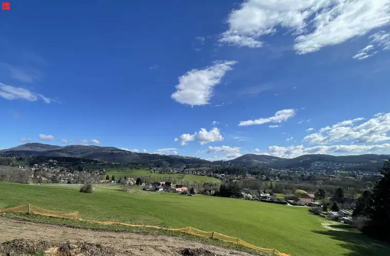 ERSTBEZUG: Stilvoller Wohntraum mit Ausblick auf die Villengegend St. Veit