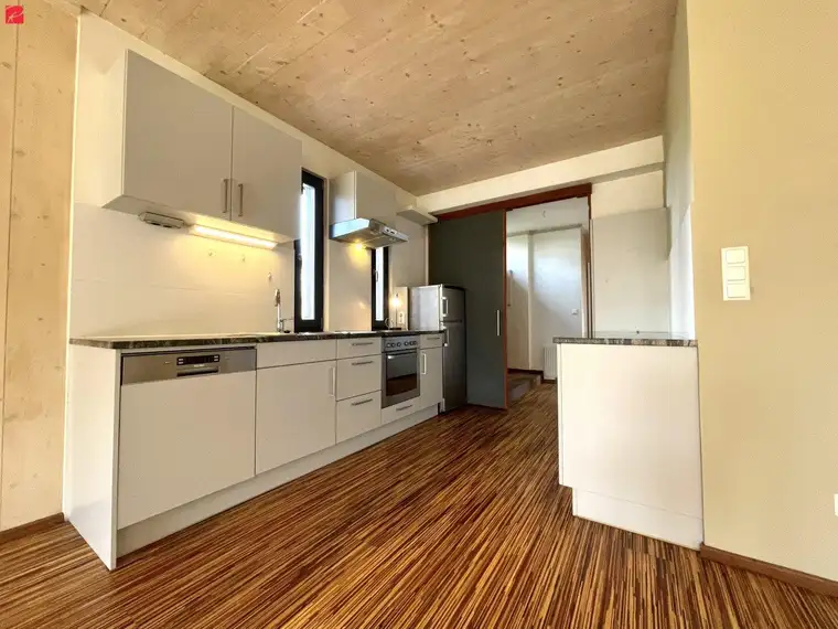 Elegante Wohnoase mit großzügigen Freiflächen