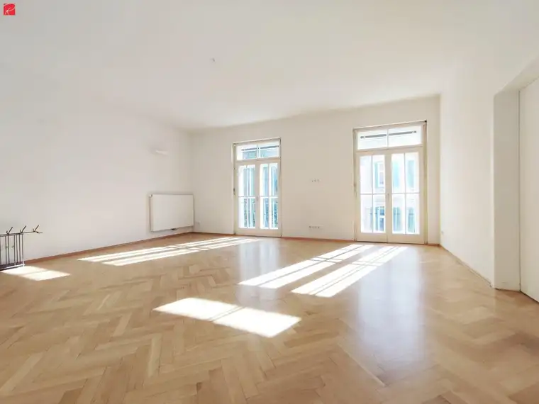 Großzügiger Altbau - Wohntraum in Best Lage ( Bezirk Geidorf)!