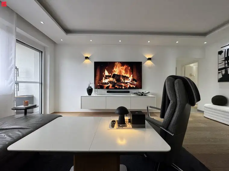Design trifft Lebensqualität, vollsanierte Wohlfühlwohnung mit Balkon