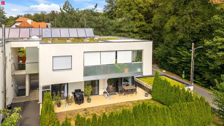 Modernes Wohnen mit Garten &amp; idyllischem Waldblick