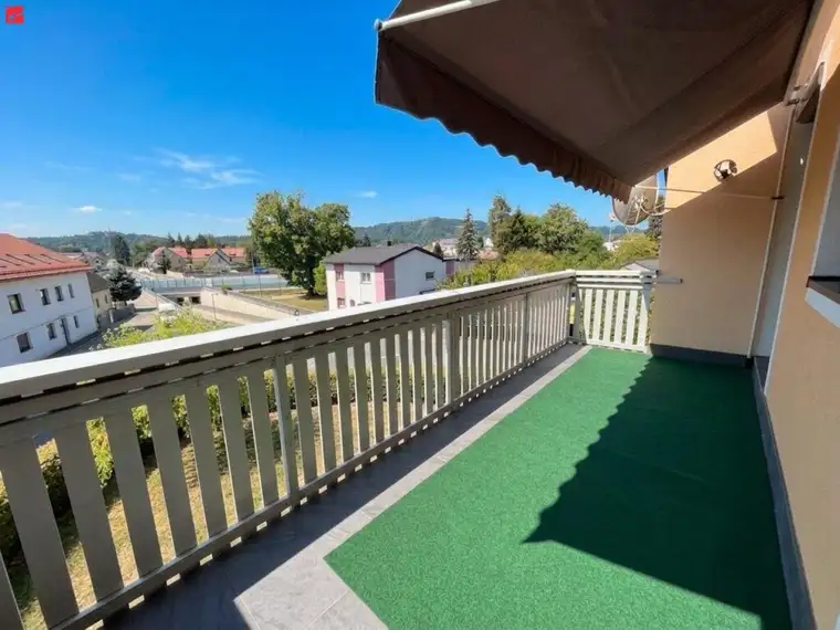 Vermieteter Wohntraum für Paare mit sonnigem Balkon
