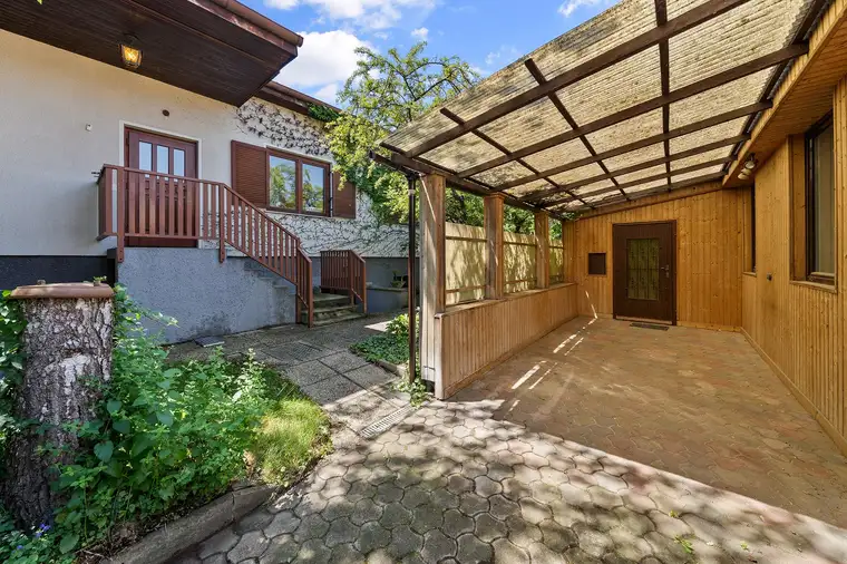 Zentral gelegen, voller Möglichkeiten – Haus mit Potenzial in Oeynhausen