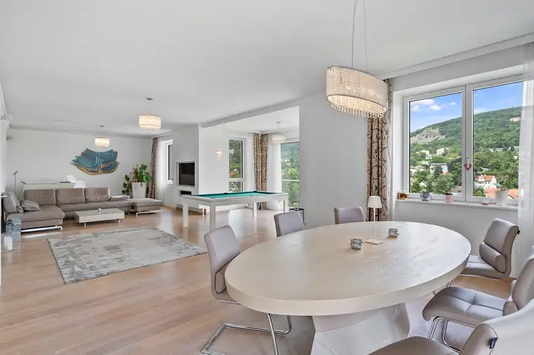 Panorama &amp; Prestige – luxuriöses Einfamilienhaus mit Fernblick